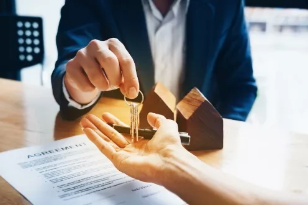 Maison en indivision entre frère et sœur : comprendre et trouver des solutions